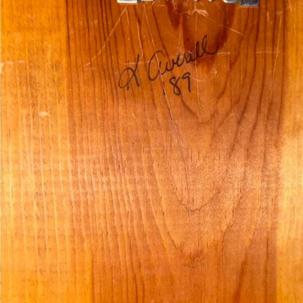 Wooden Bath Decor with Heart Design